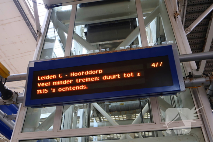 Defecte bovenleiding leidt tot grote vertragingen