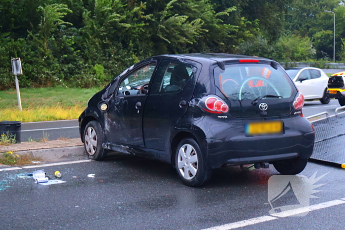 Auto uit de bocht bij ongeval