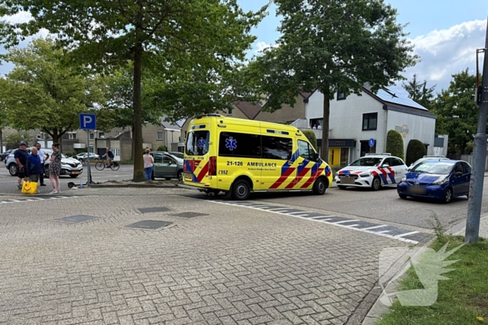 Persoon op elektrische step aangereden door auto