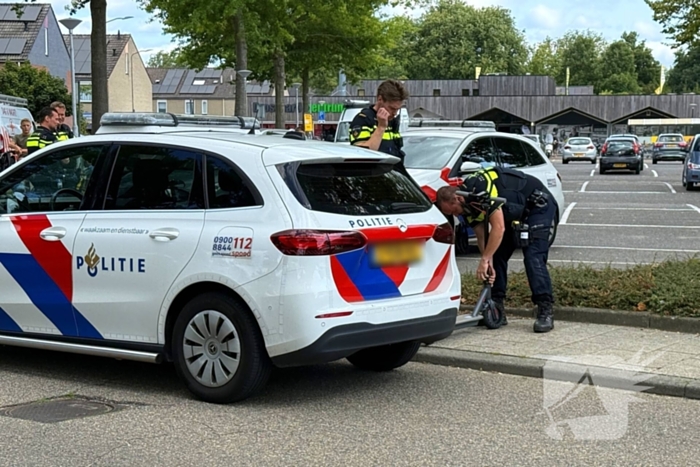 Persoon op elektrische step aangereden door auto