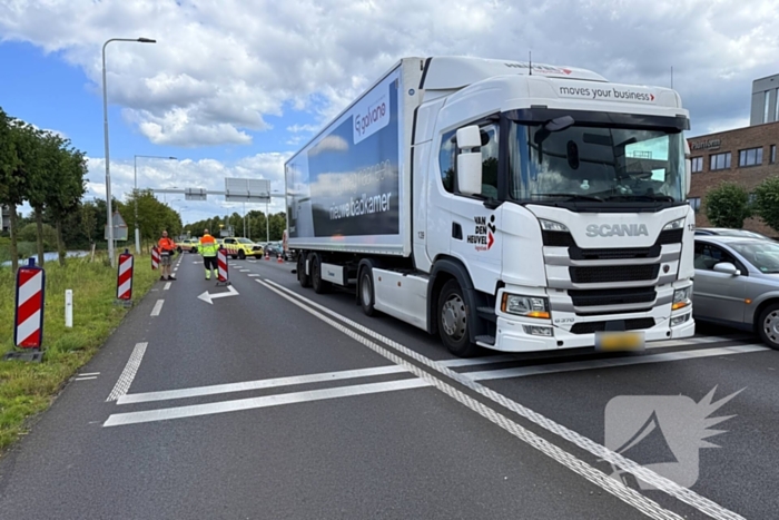 Vrachtwagen met pech veroorzaakt lange file