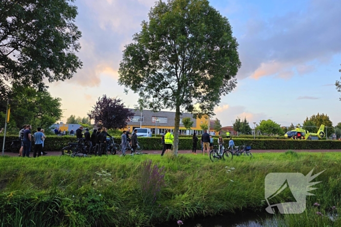 Traumahelikopter trekt bekijks