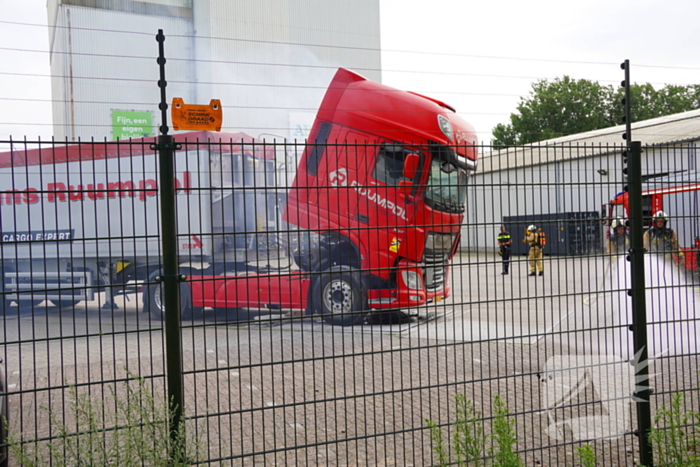 Brand in vrachtwagen snel aangepakt