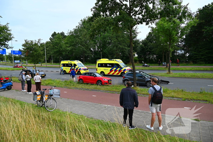 Brandweer bevrijdt aangeslagen bestuurder