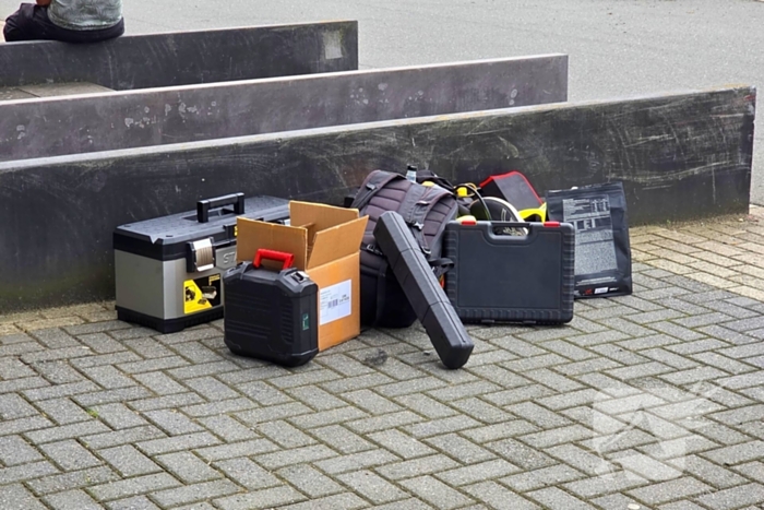 Auto volledig verwoest door brand