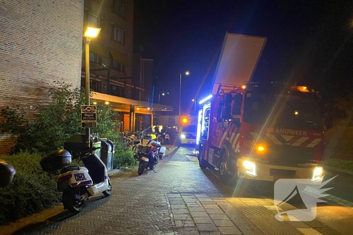 Traumateam begeleidt slachtoffer naar ziekenhuis