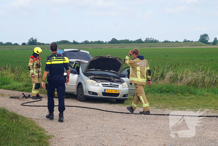 Geslaagde blusactie bij autobrand