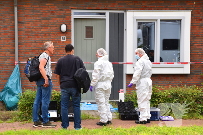 Vrouw gevonden onder verdachte omstandigheden