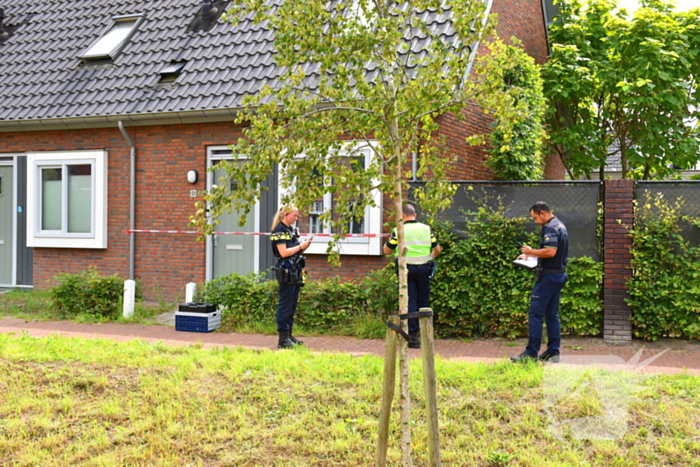 Vrouw gevonden onder verdachte omstandigheden