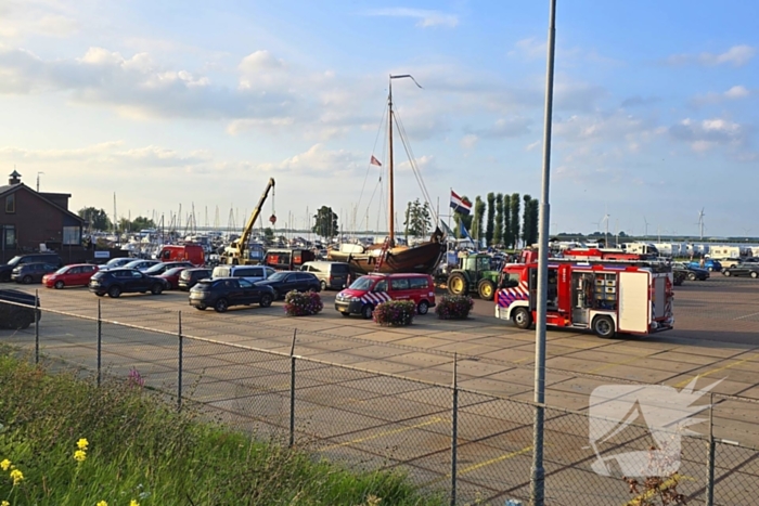 Persoon te water op Eemmeer