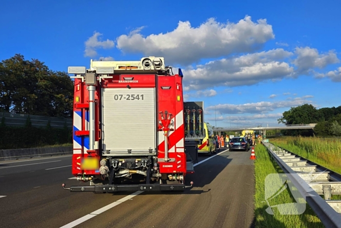 Gevluchte bestuurder na botsing op snelweg door politiehelikopter gevonden