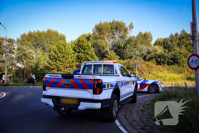 Ongeval tussen motorrijder en fietser leidt tot verwondingen