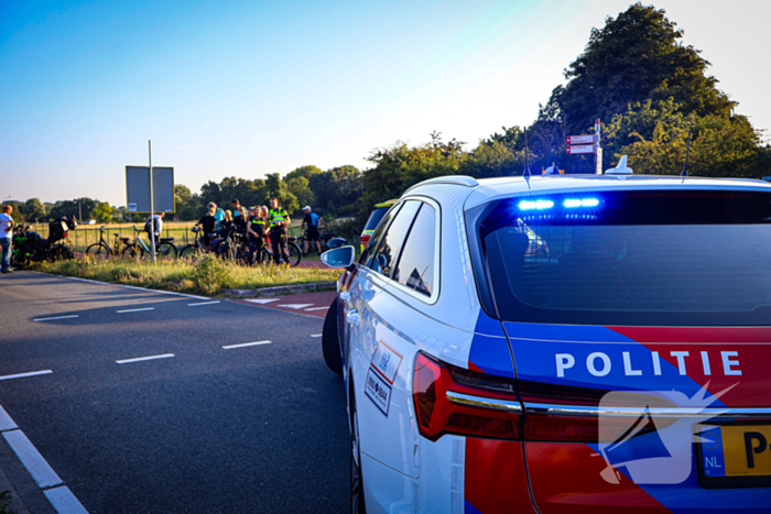 Ongeval tussen motorrijder en fietser leidt tot verwondingen