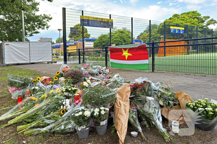 Bloemenzee voor omgekomen tiener