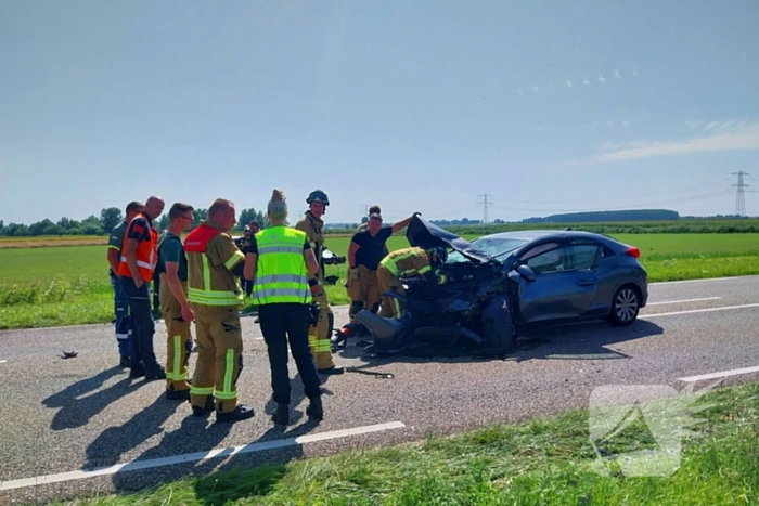 Traumahelikopter ingezet bij verkeersongeval