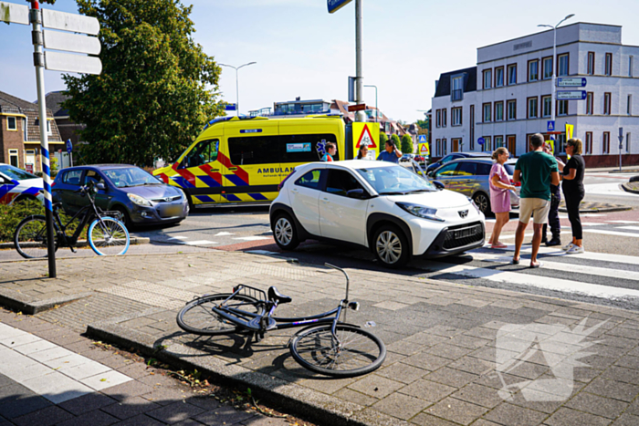Fietser aangereden op rotonde