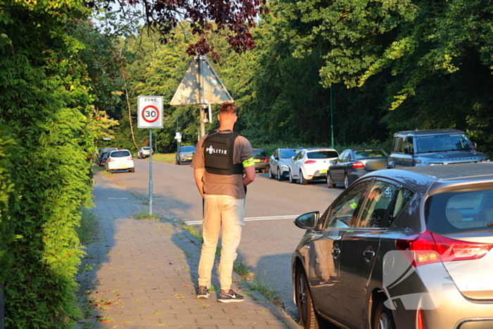 Grootschalige zoekactie met speurhond