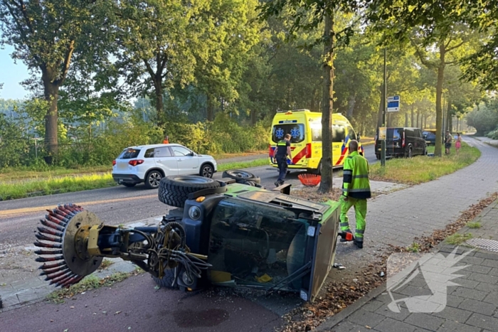 Botsing tussen maaier en bestelbus leidt tot ongeval