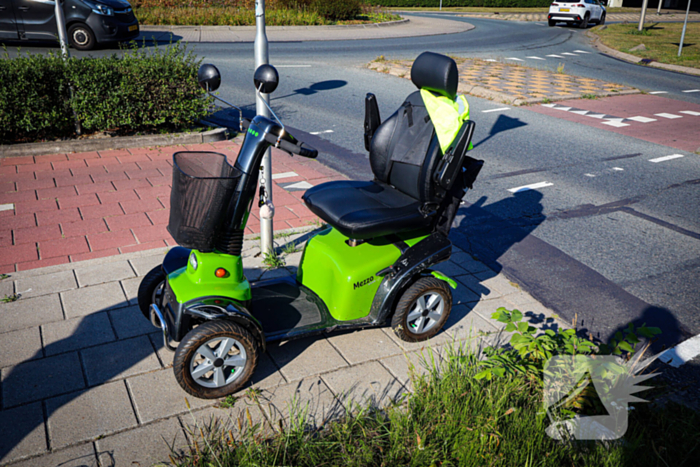 Scootmobielrijder gewond bij aanrijding met bestelbus