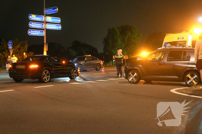 Persoon nagekeken na auto-ongeluk