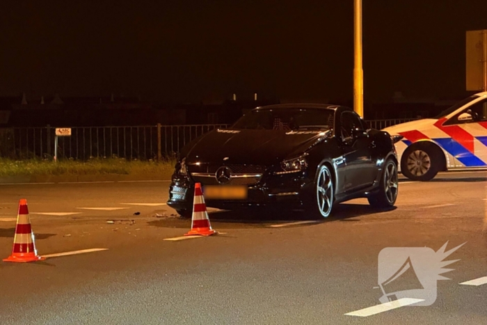 Persoon nagekeken na auto-ongeluk