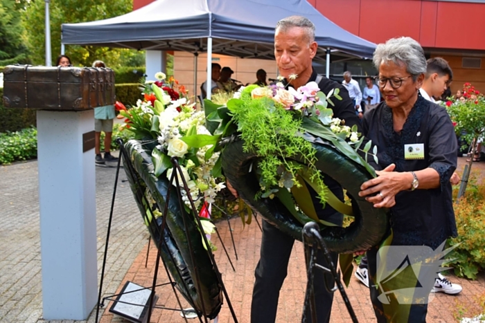 Jaarlijkse herdenking trekt honderden bezoekers