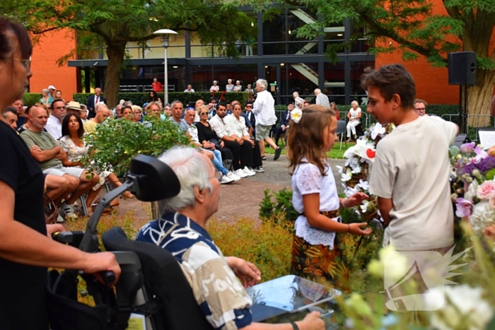 Jaarlijkse herdenking trekt honderden bezoekers