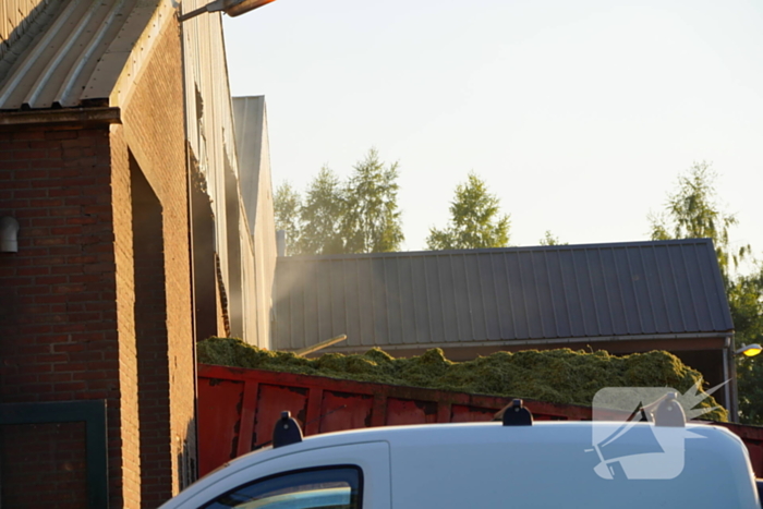 Meerdere brandweer eenheden ingezet bij brand grasdrogerij