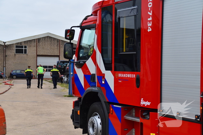 Grote brand bij autosloperij