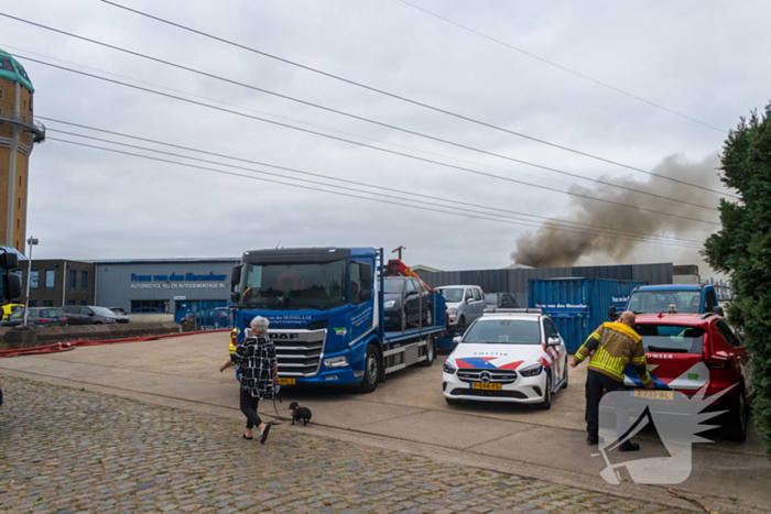 Grote brand bij autosloperij