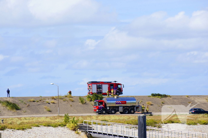Brandweer groots ingezet na explosie