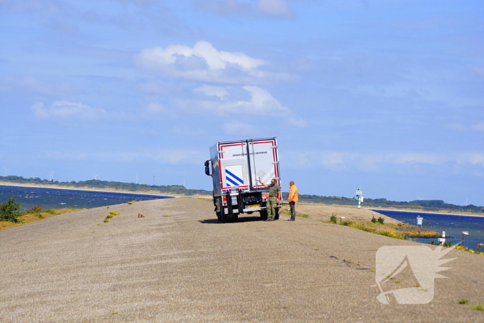 Brandweer groots ingezet na explosie