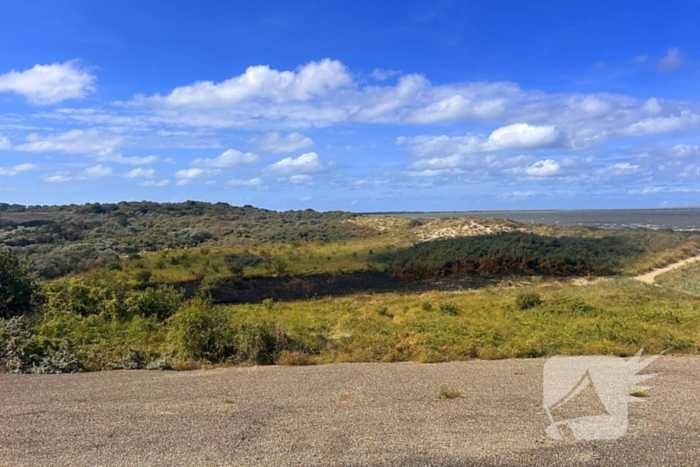 Brandweer groots ingezet na explosie