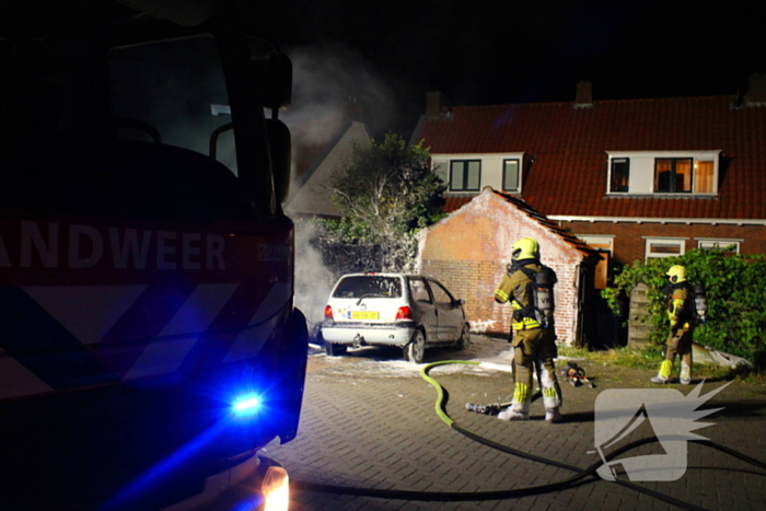 Auto's in vlammen op