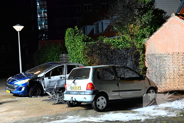 Auto's in vlammen op