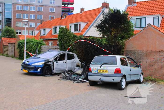 Auto's in vlammen op