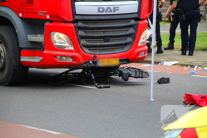 Ongeval tussen fietser en vrachtwagen