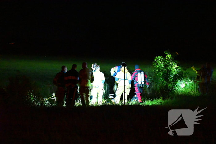 Voertuig te water, bestuurder gewond meegenomen