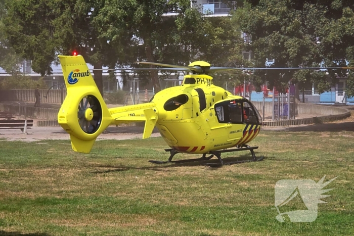 Traumateam ingezet bij bedrijfsongeval in autogarage