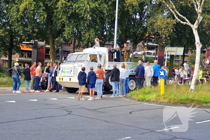 Kleurrijke heide optocht trekt veel belangstelling