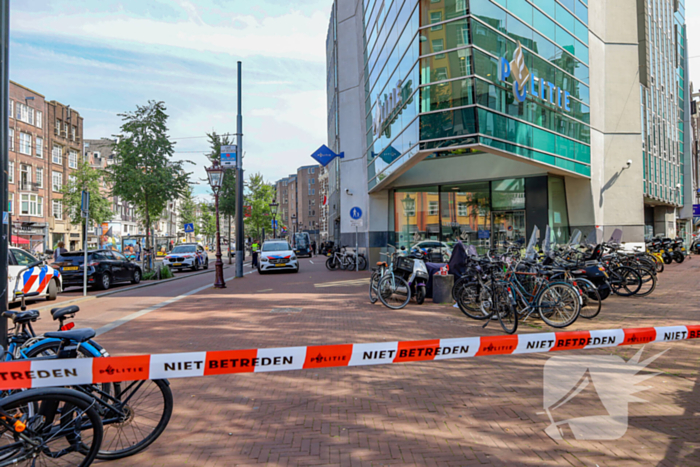 Verdacht pakketje ontdekt voor politiebureau