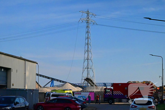 Schip veroorzaakt grote stroomstoring, duizenden mensen getroffen