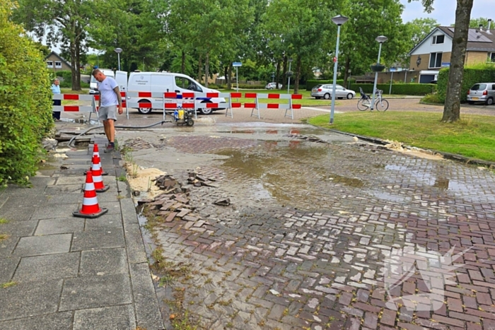 Buurtbewoners grijpen in bij lekkage