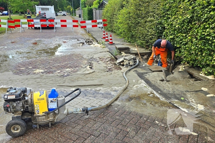 Buurtbewoners grijpen in bij lekkage
