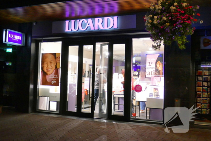 Politie onderzoekt juwelier-inbraak