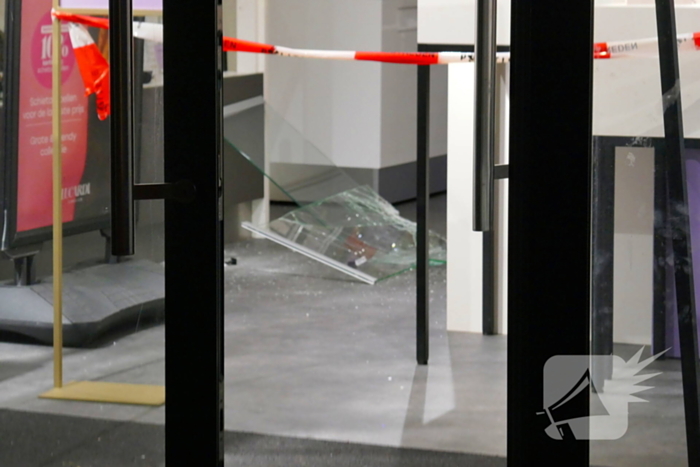 Politie onderzoekt juwelier-inbraak