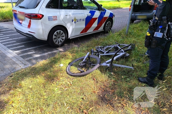 Botsing met auto breekt fietsvork