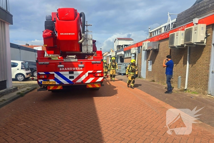 Hoogwerker ingezet bij brand