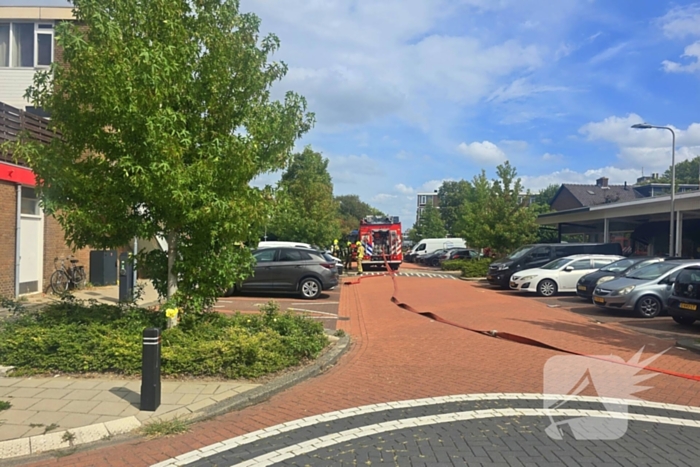 Hoogwerker ingezet bij brand