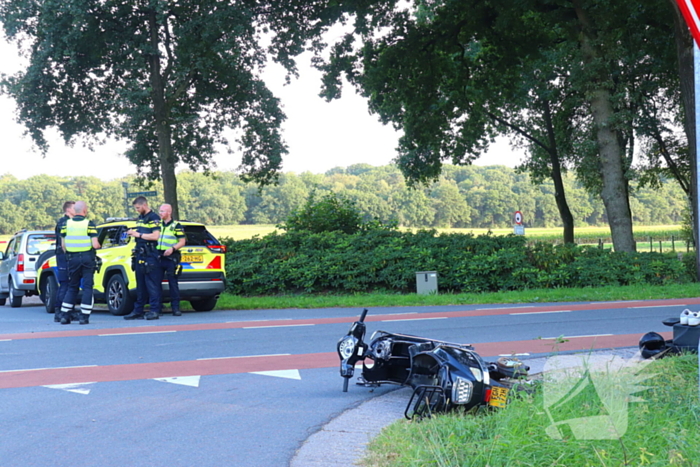 Ernstig ongeval met scooter en auto